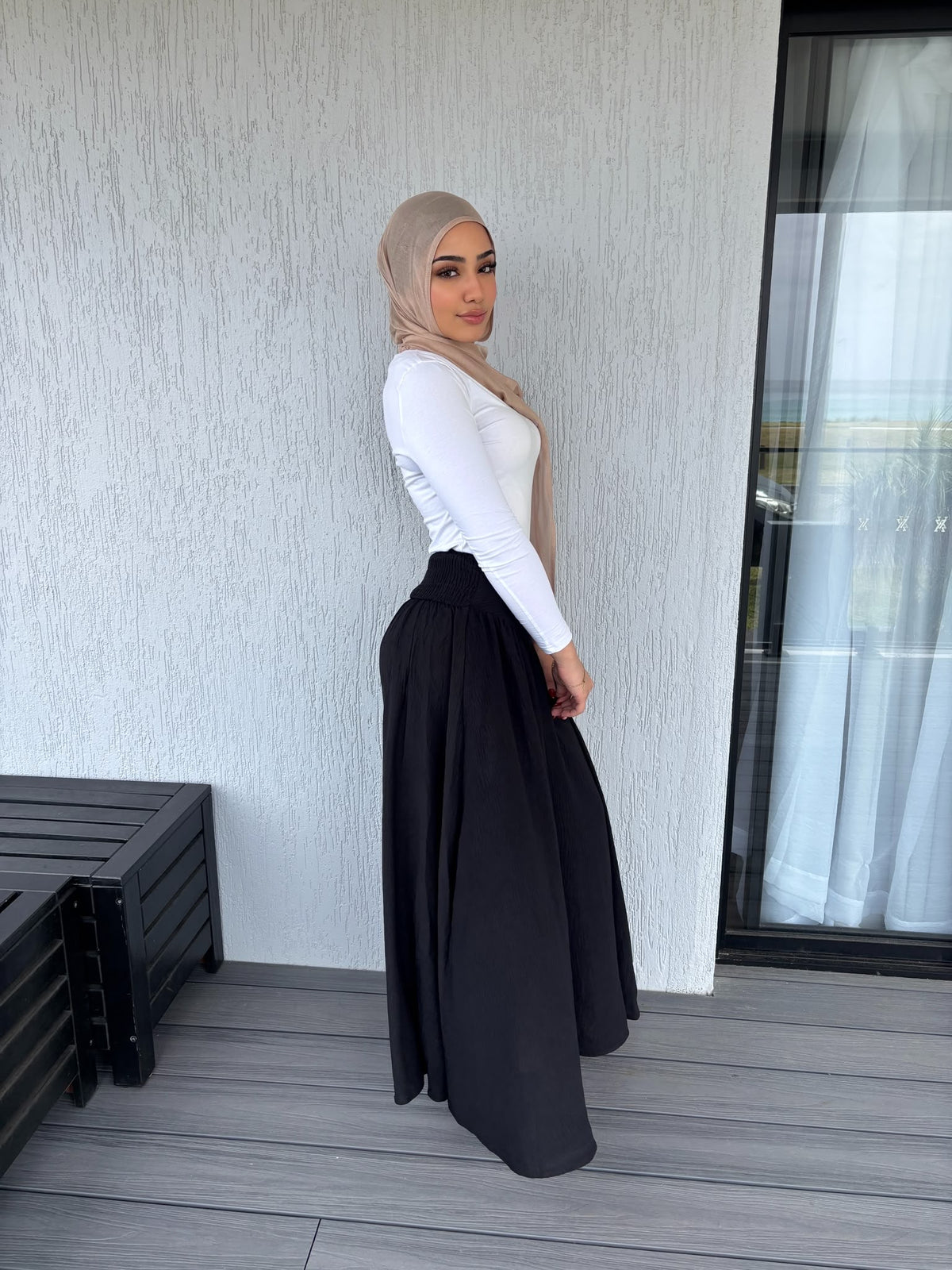 Onyx waist skirt