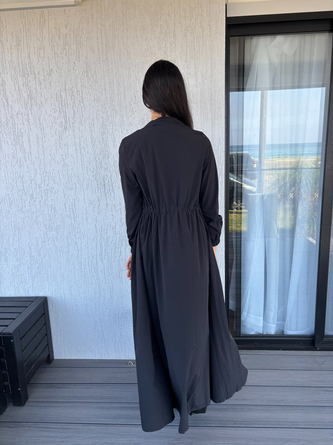 Long windbreaker black