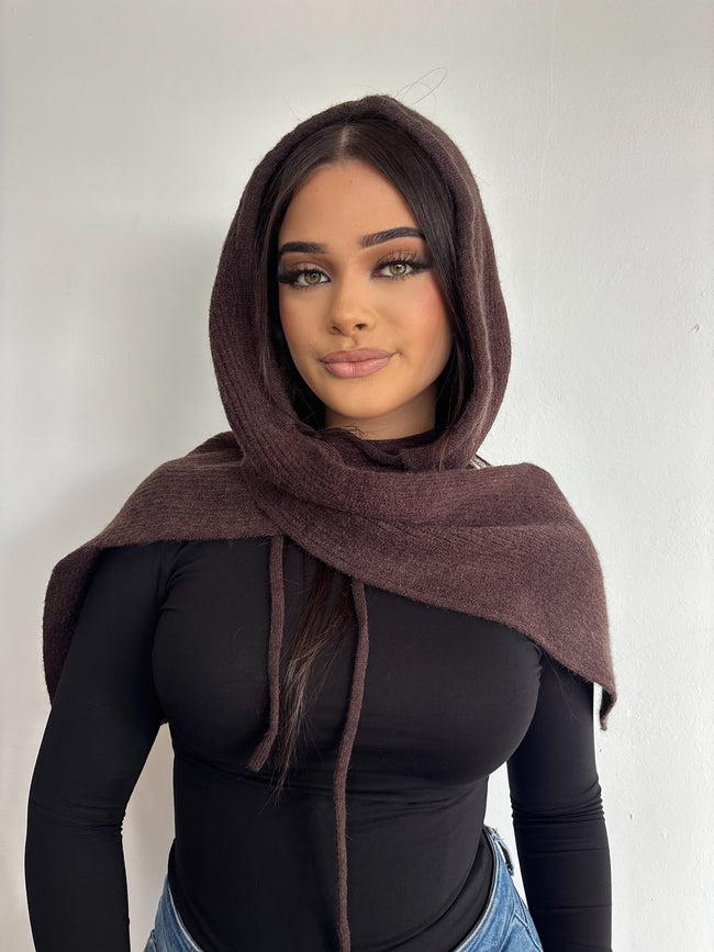 Coco knitted scarf