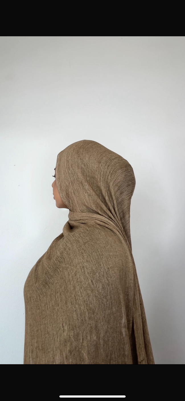 Chestnut crinkle hijab set