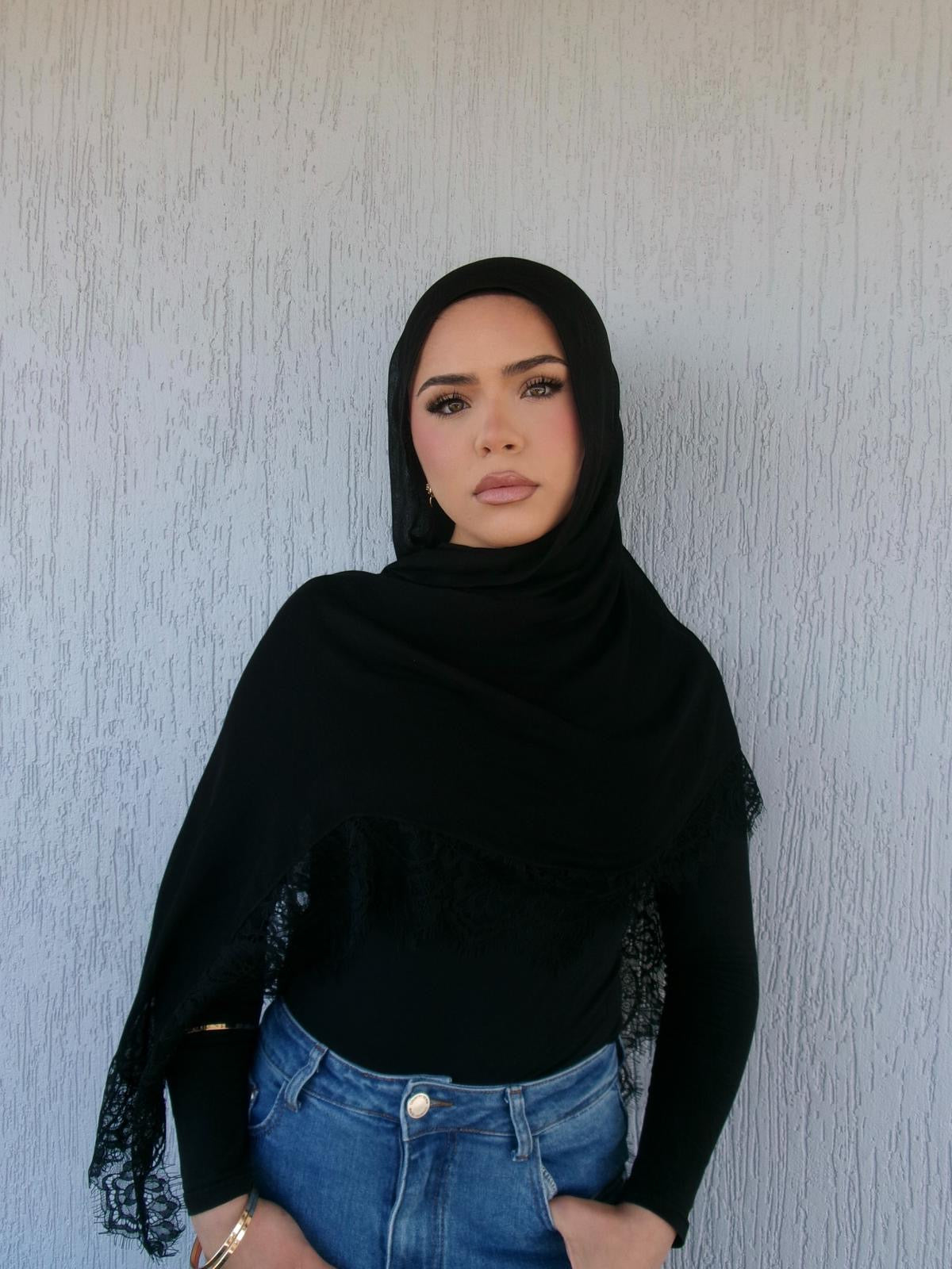 Lace Black 2