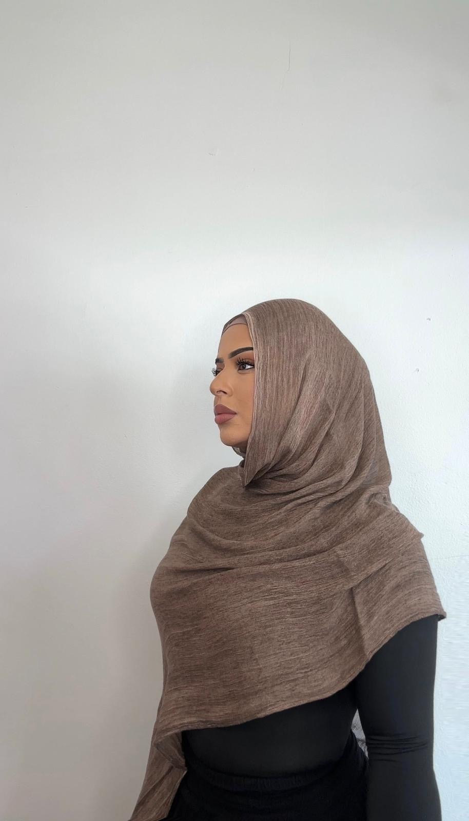 Latte crinkle hijab set